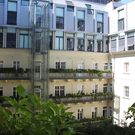 Apartment Ambiente Serviced - Palace Motesickych