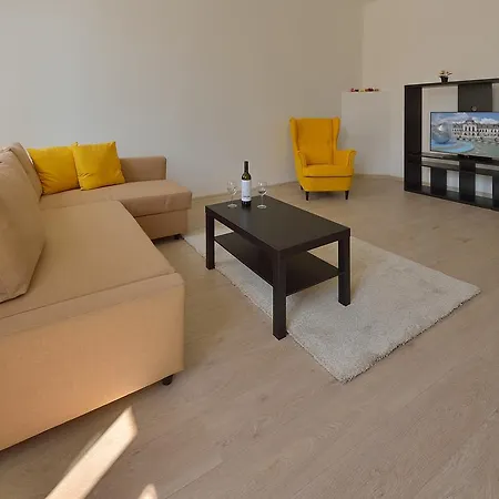 Ambiente Serviced - Palace Motesickych * Bratislava