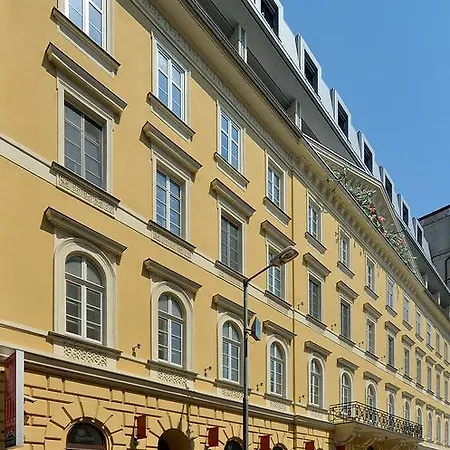 Ambiente Serviced - Palace Motesickych Апартаменты *
