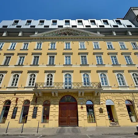 Apartment Ambiente Serviced - Palace Motesickych Bratislava